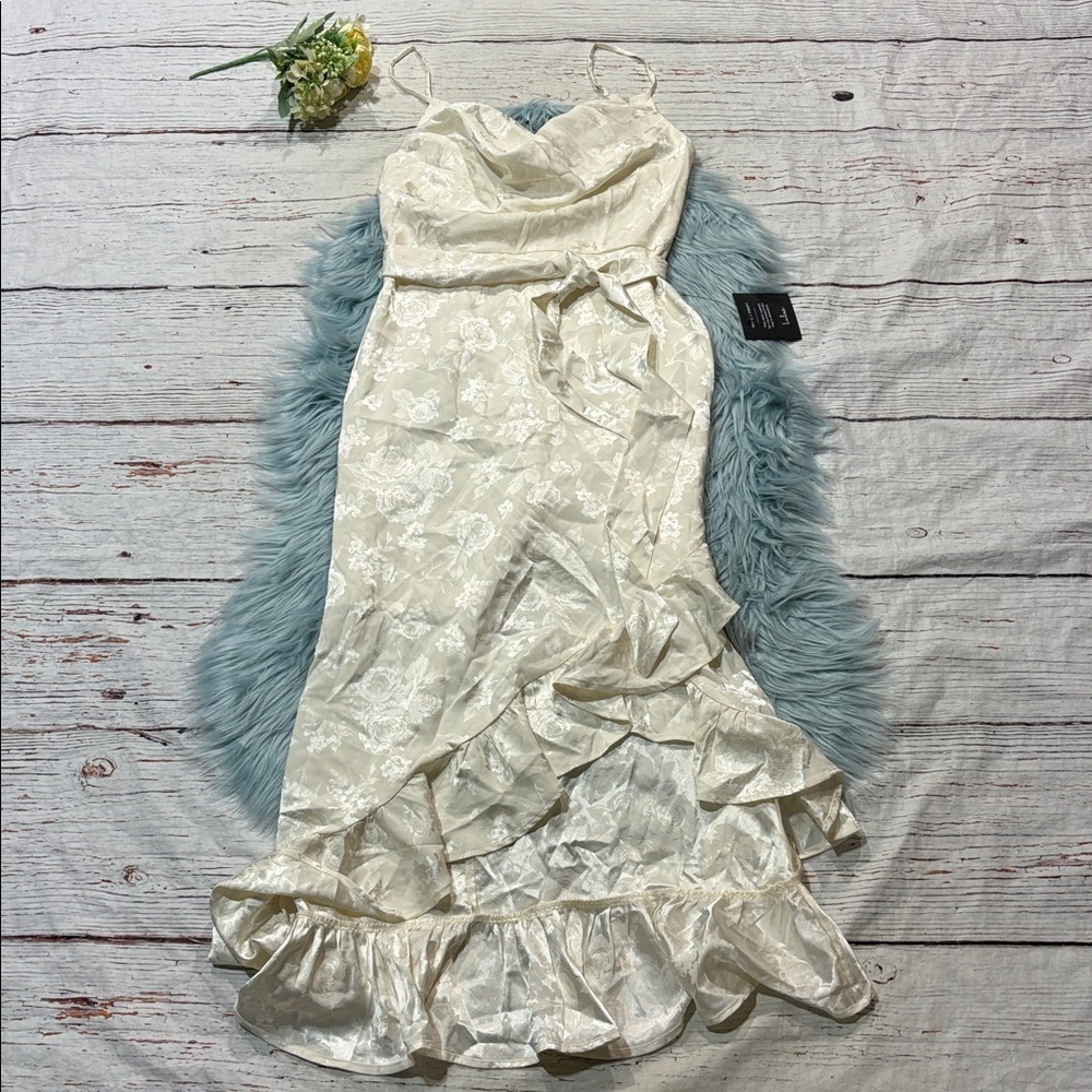 NWT Lulus Modern Passion Ivory Floral Satin Jacquard Ruffled Midi Dress - Picture 2 of 9